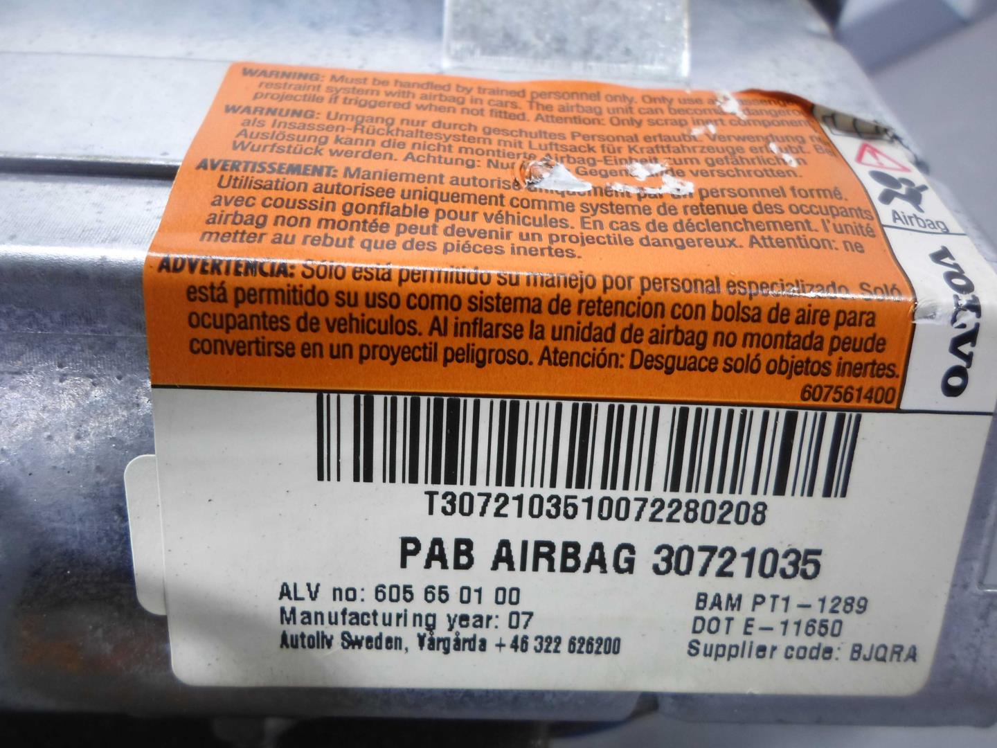 Подушка безопасности пассажирская (в торпедо)