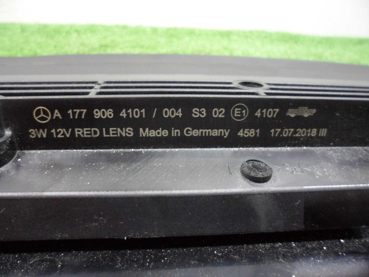 Фонарь задний (стоп сигнал)