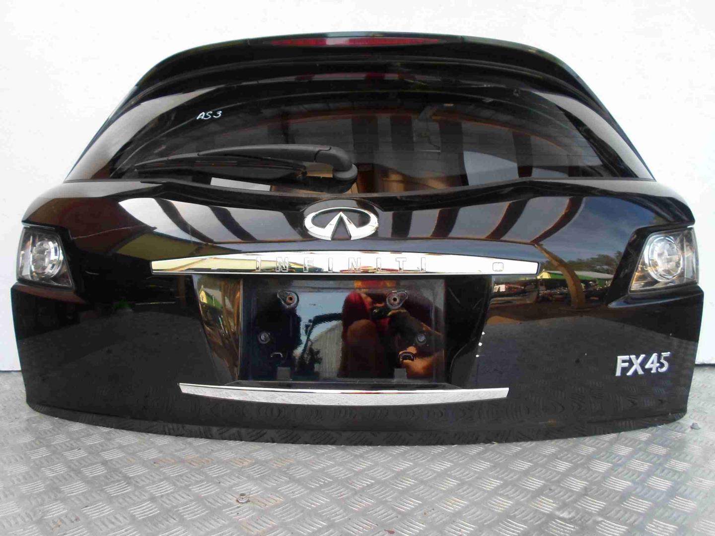 Фонарь задний внутренний правый