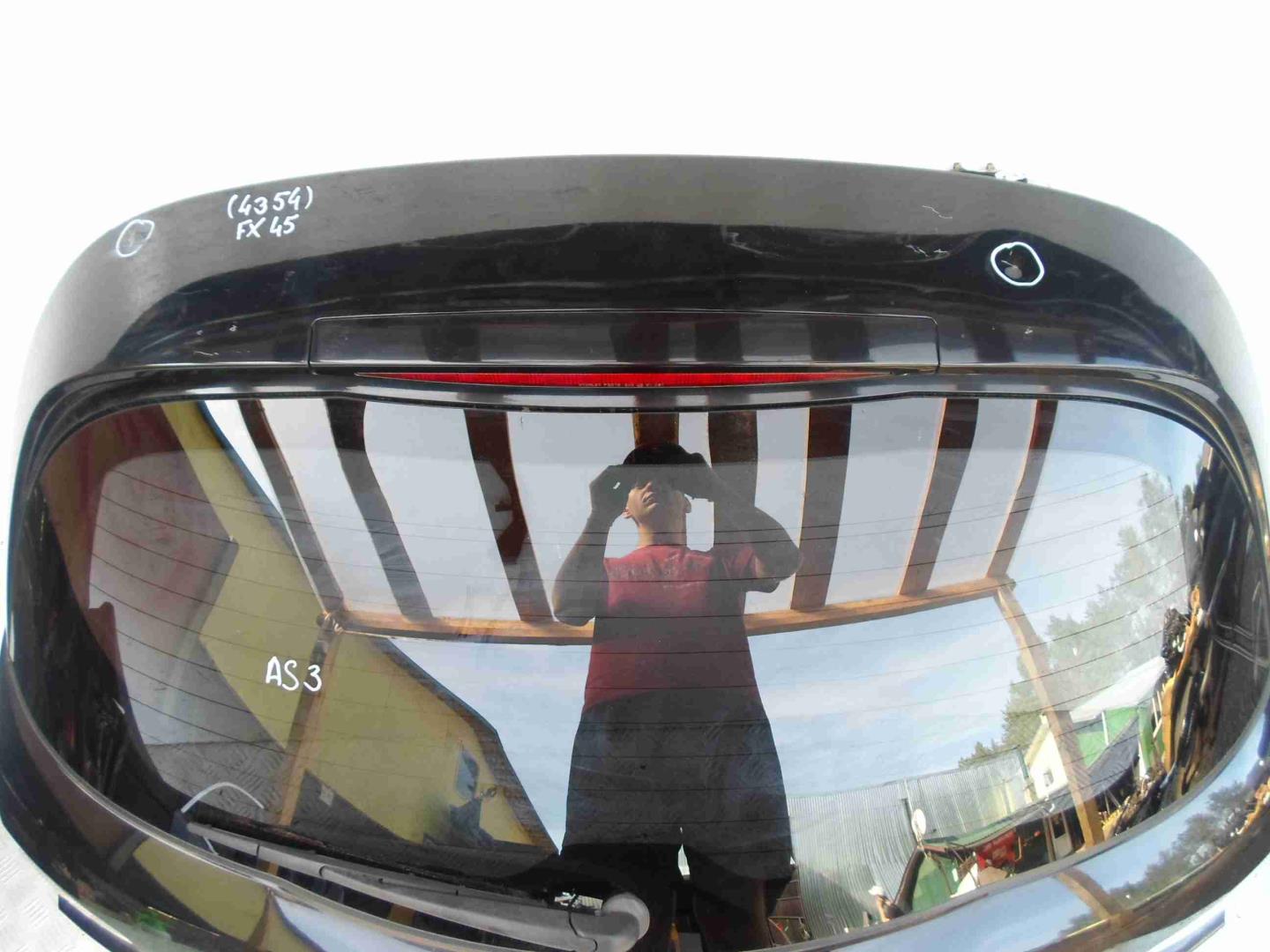 Фонарь задний внутренний правый