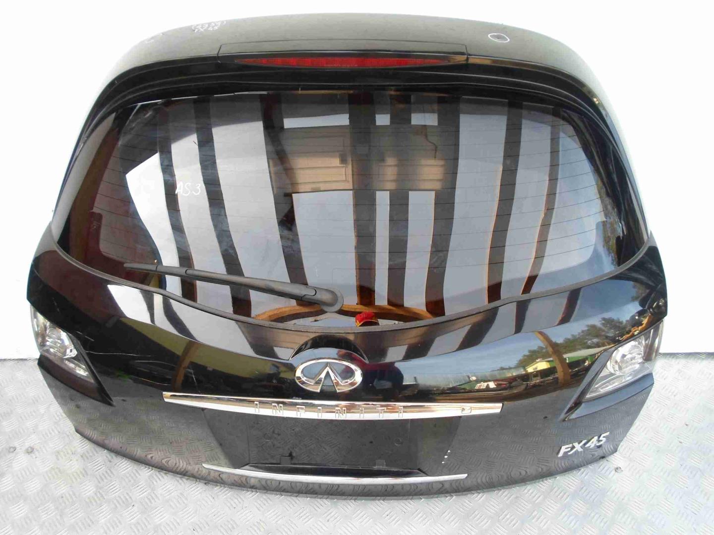 Фонарь задний внутренний правый