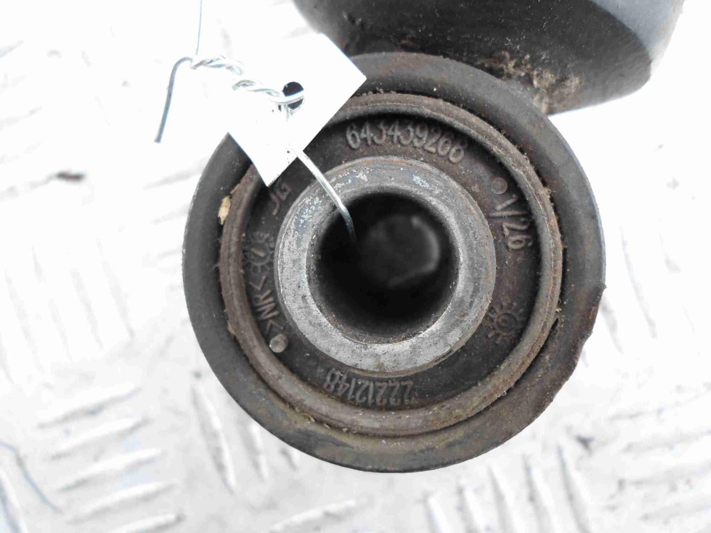 Амортизатор задний левый