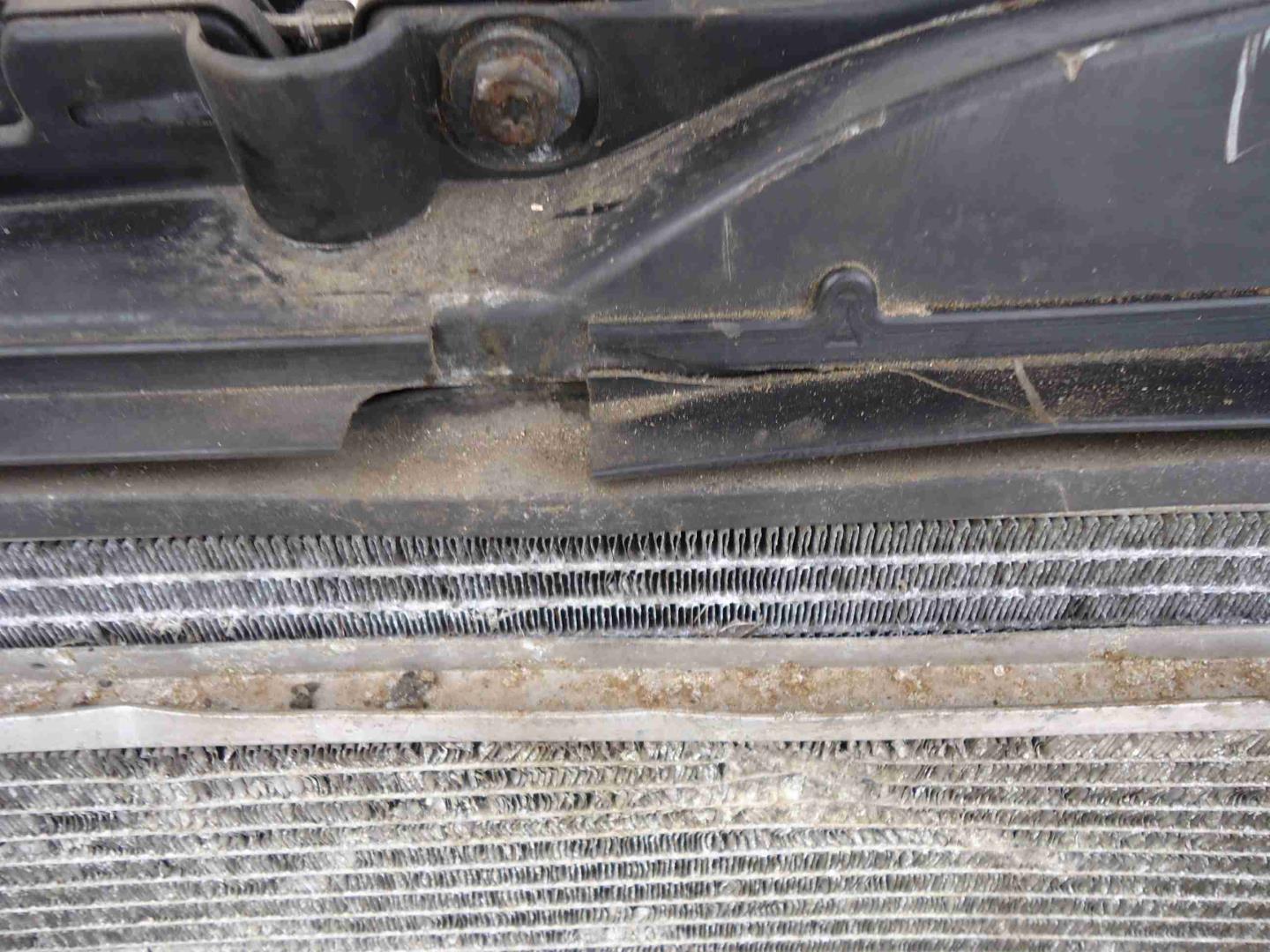 Радиатор охлаждения двигателя основной