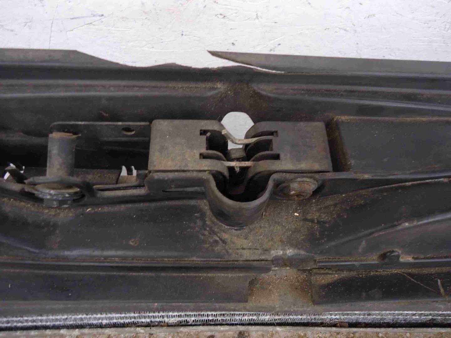 Радиатор охлаждения двигателя основной