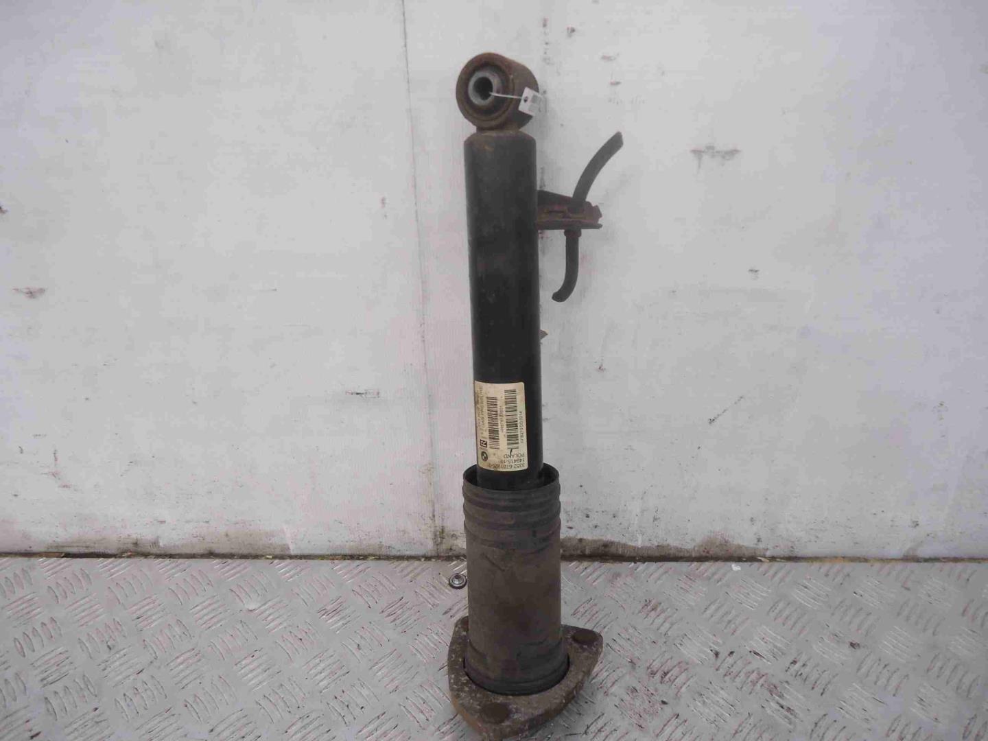 Амортизатор задний правый