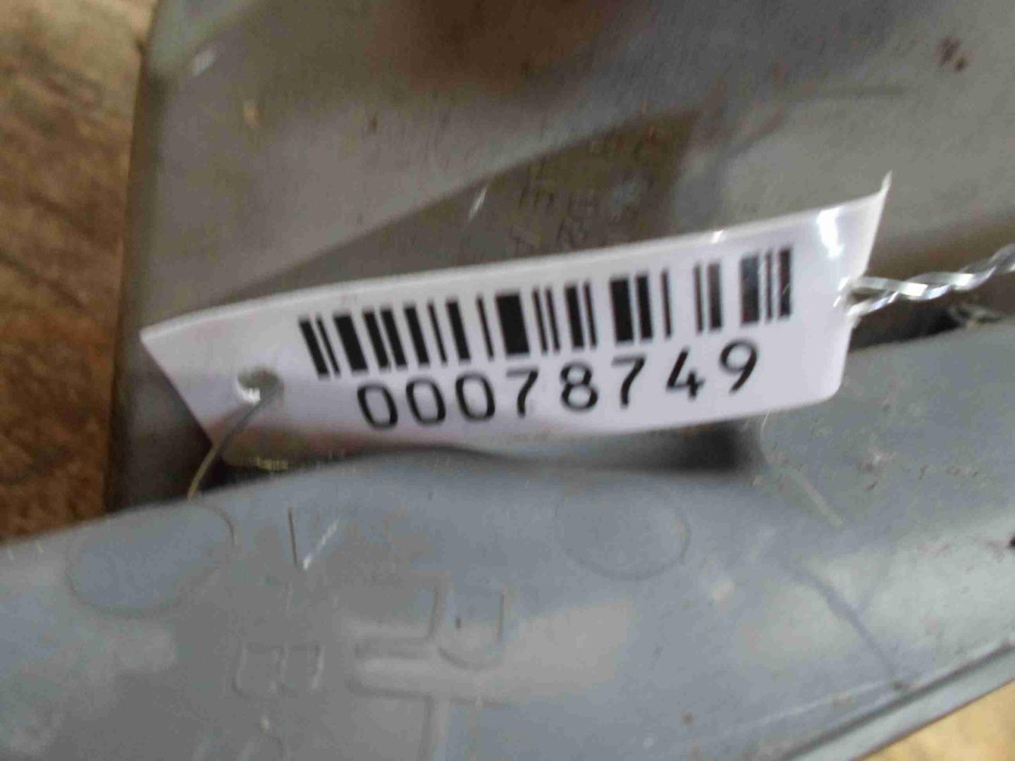 Фонарь задний наружный правый