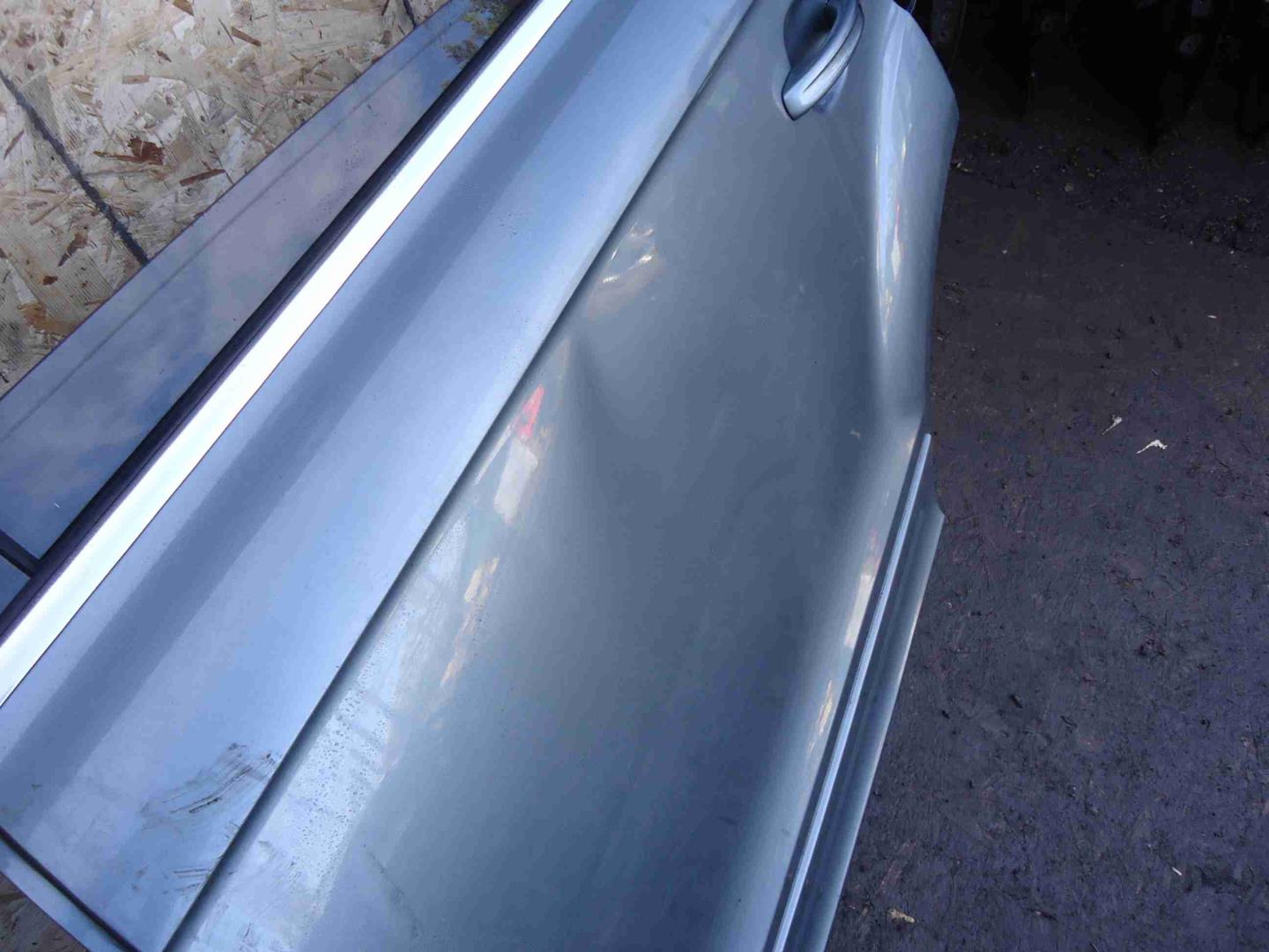 Дверь задняя левая