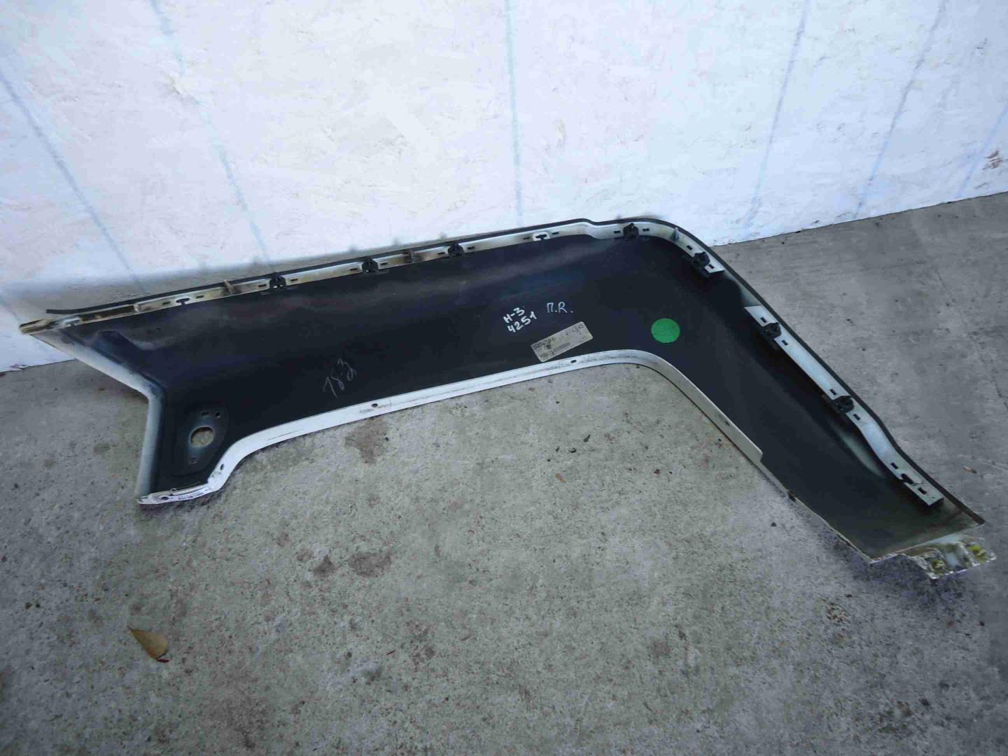 Накладка переднего крыла правого
