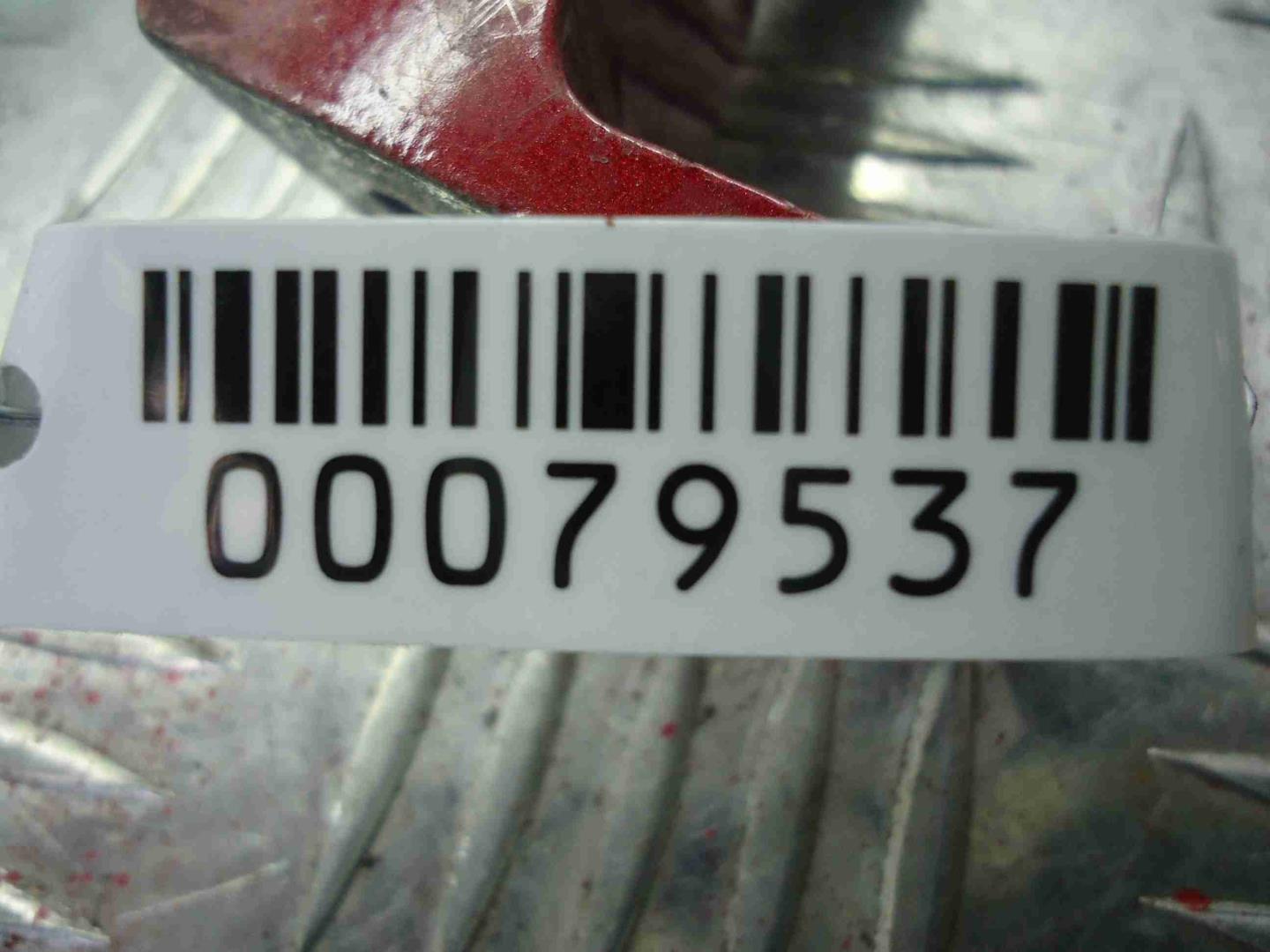 Петля двери передней