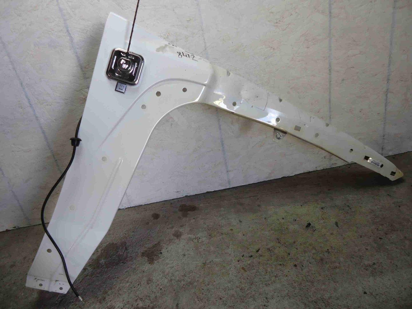 Крыло переднее правое