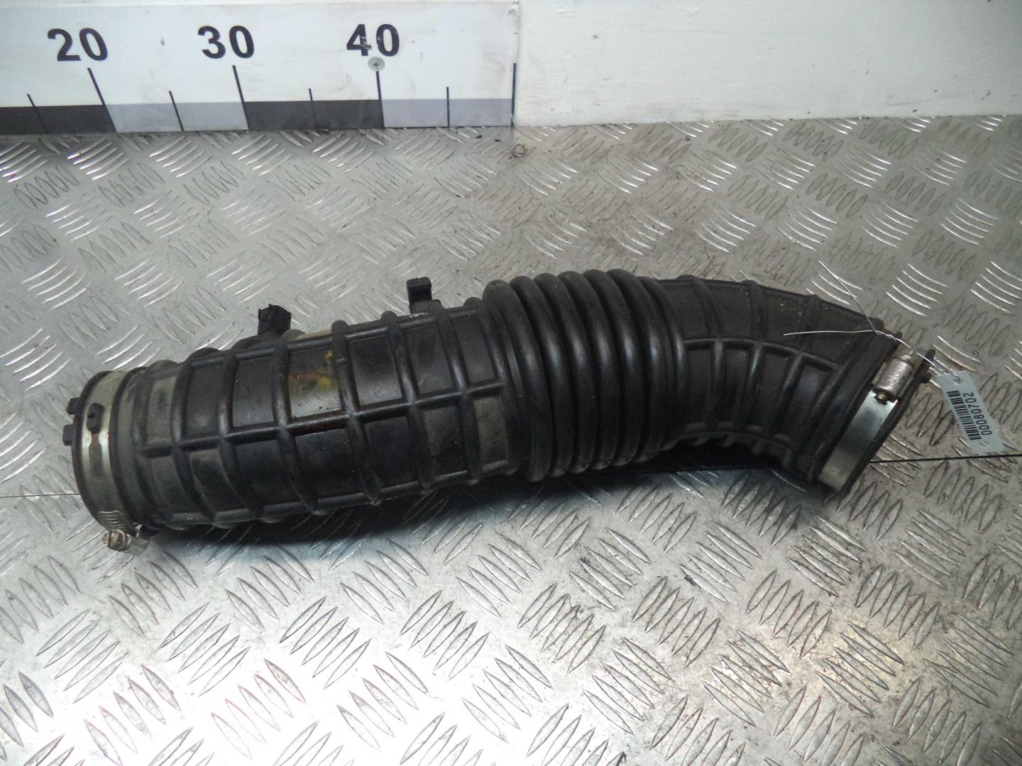 Патрубок воздушного фильтра