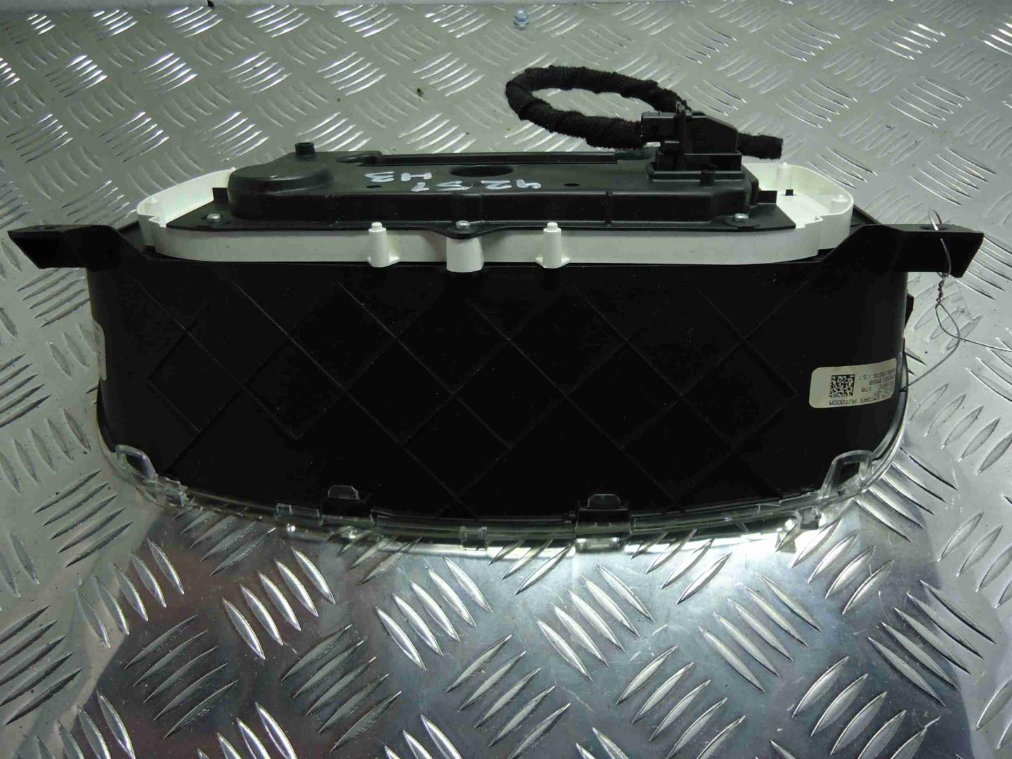 Панель приборов