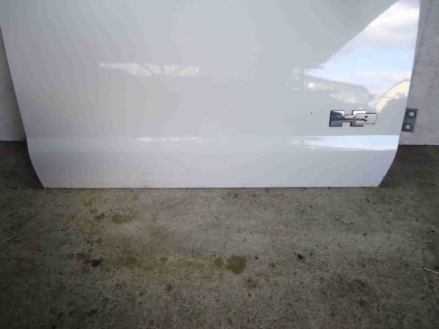 Петля двери передней