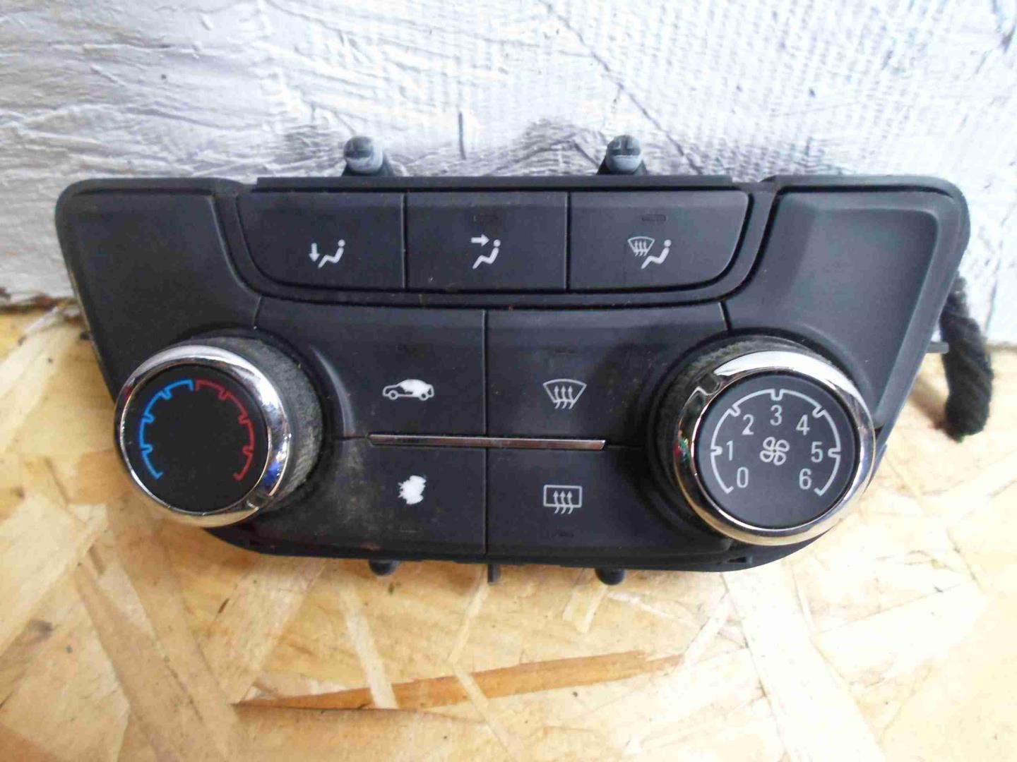 Переключатель отопителя