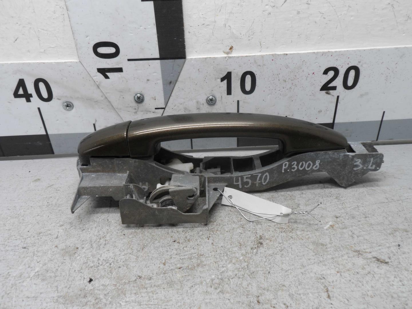 Ручка двери задней наружная левая