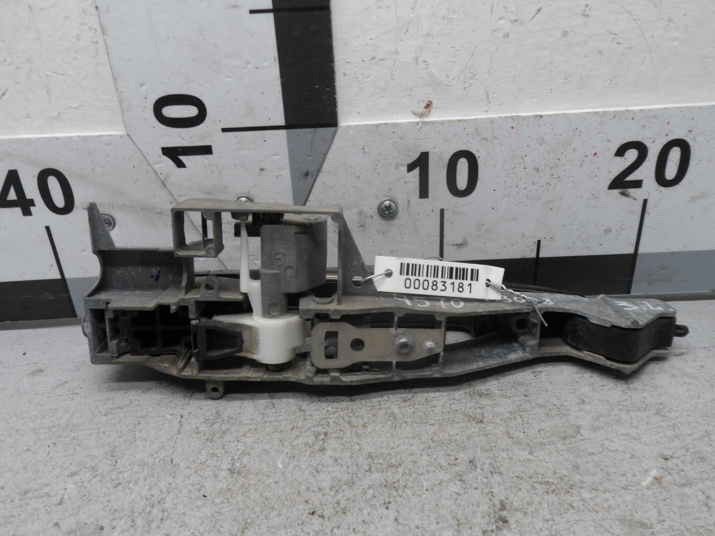 Ручка двери задней наружная левая