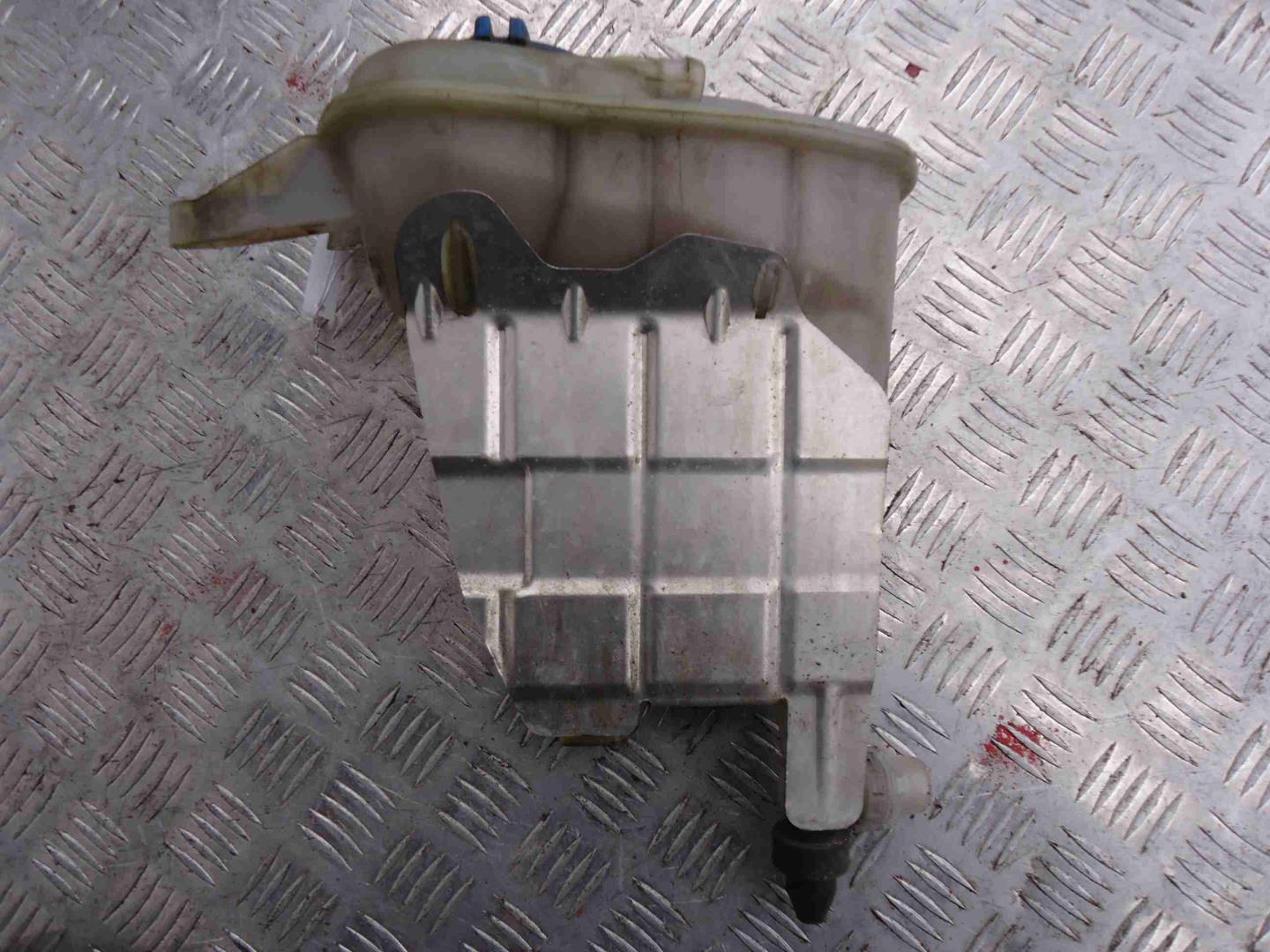 Бачок расширительный