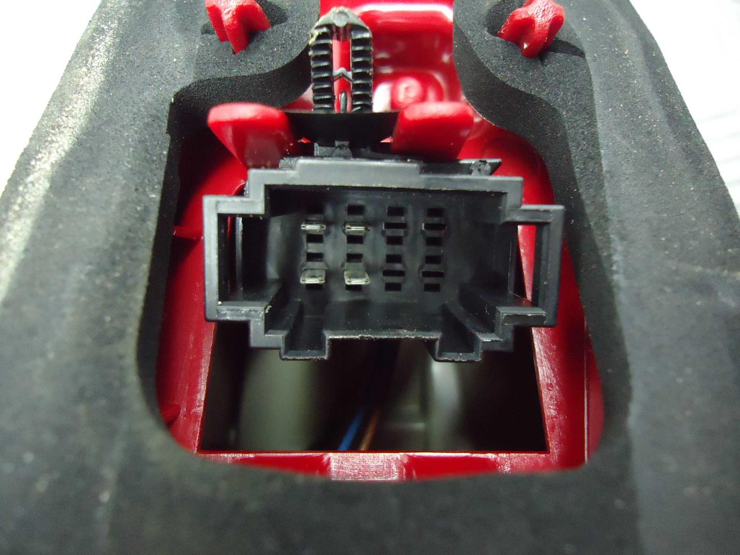 Фонарь задний внутренний правый