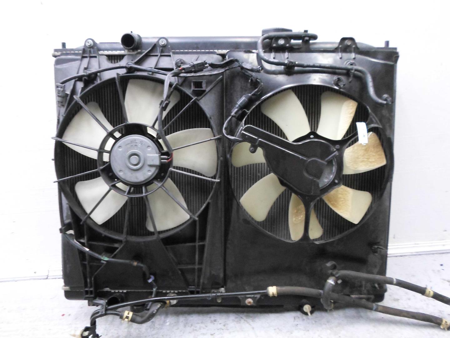 Радиатор охлаждения двигателя основной