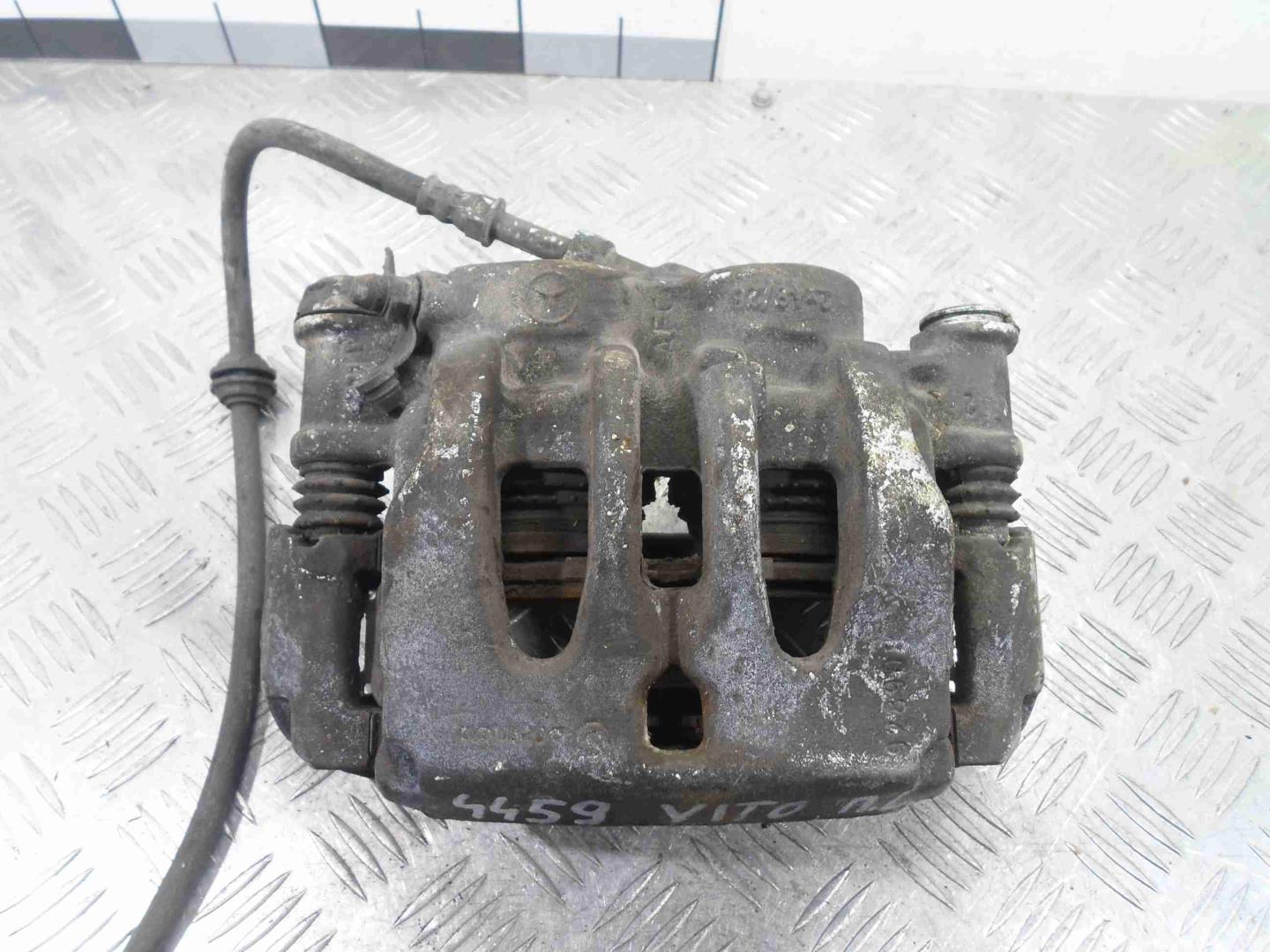 Суппорт передний левый