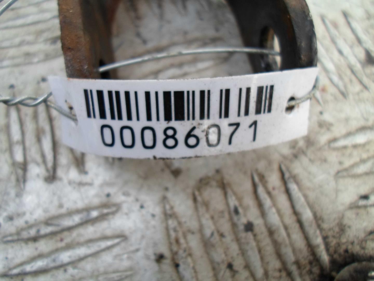 Рычаг задний левый