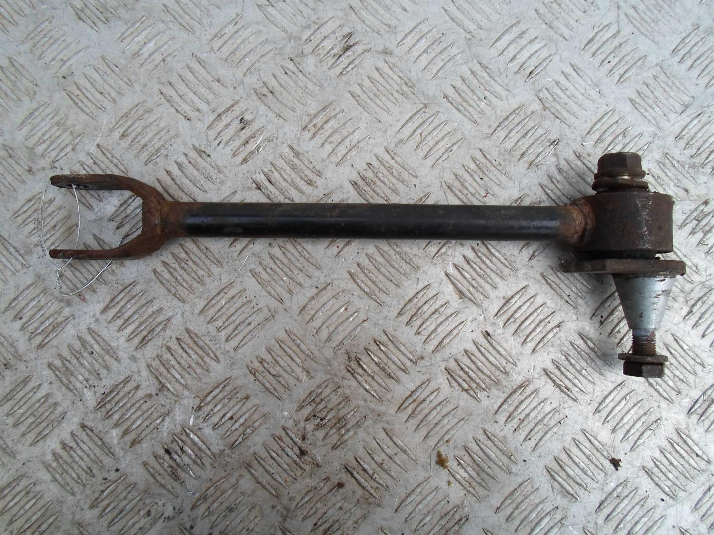 Рычаг задний левый