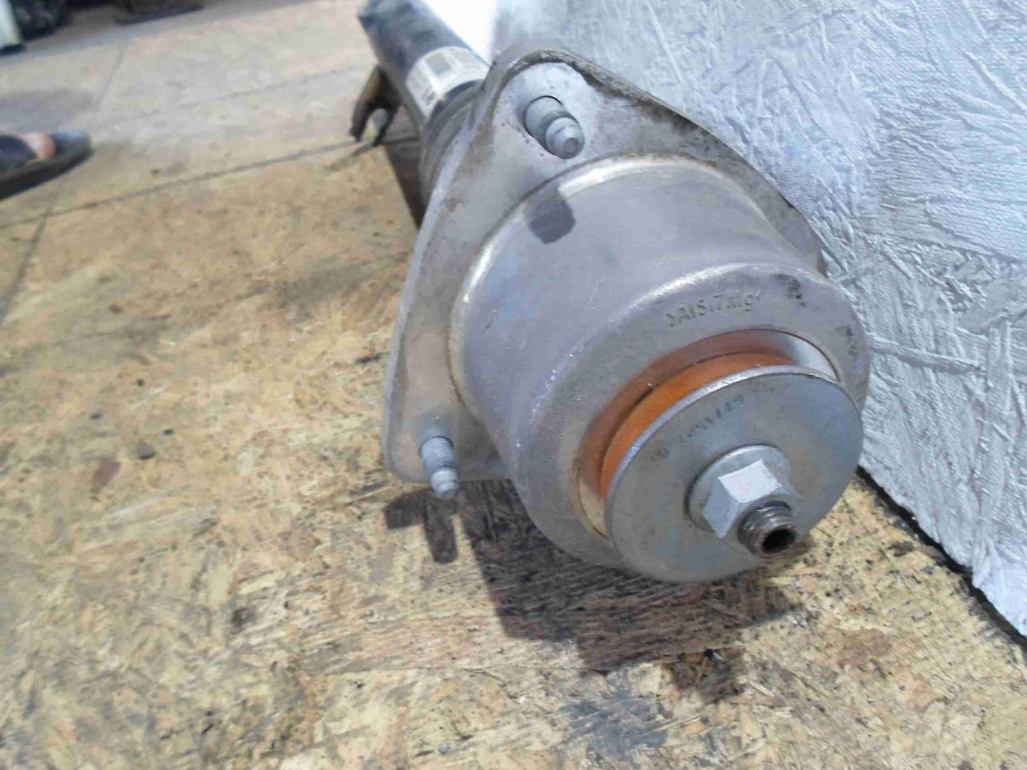 Амортизатор задний левый