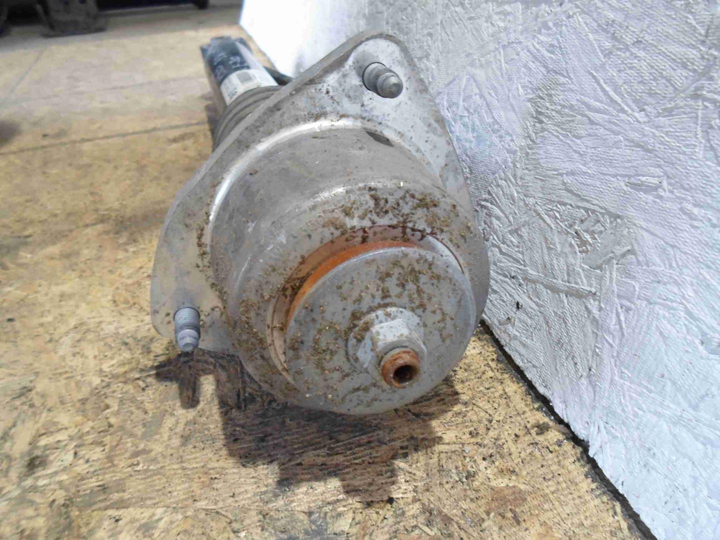 Амортизатор задний правый