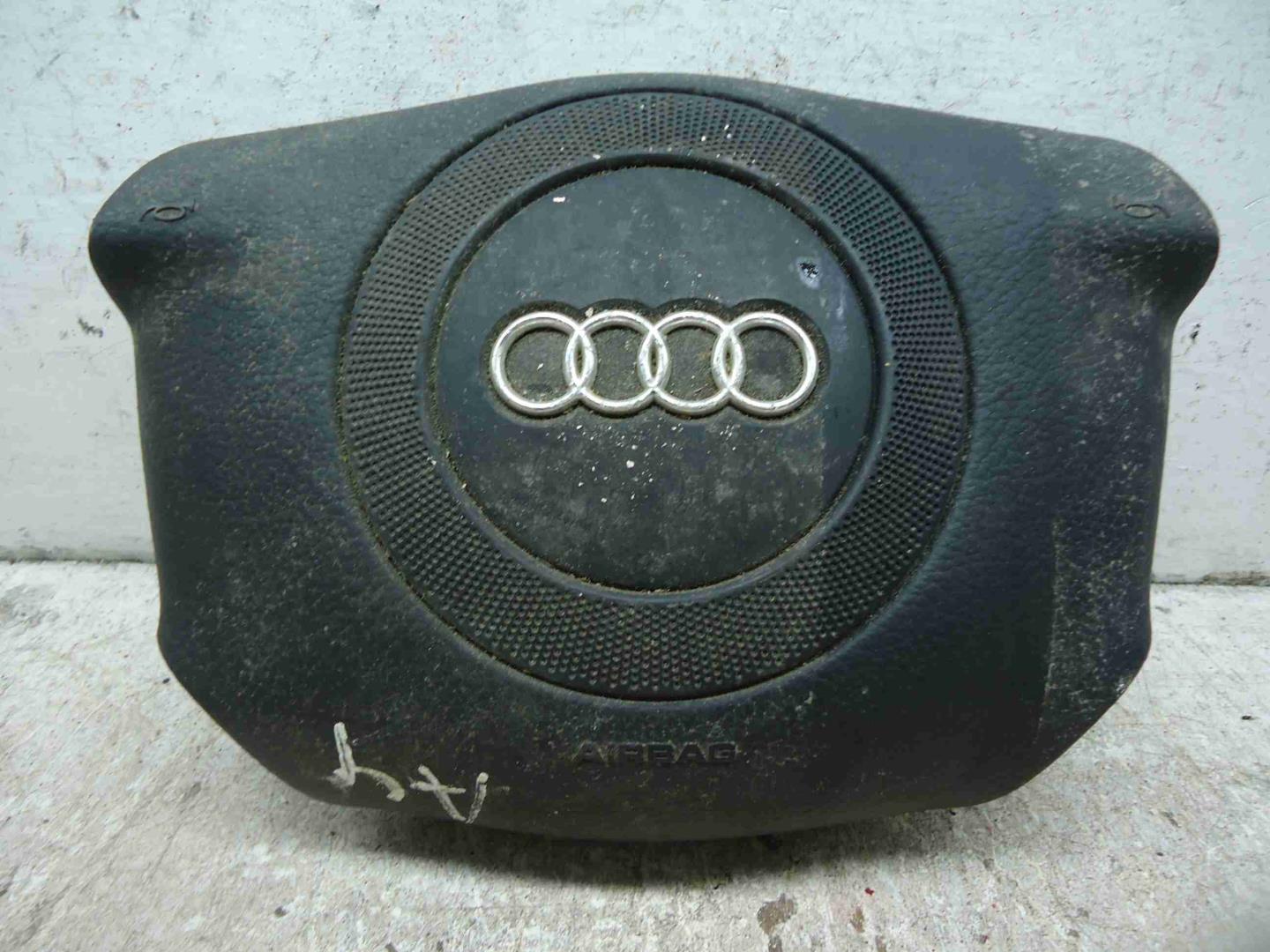 Подушка безопасности в рулевое колесо