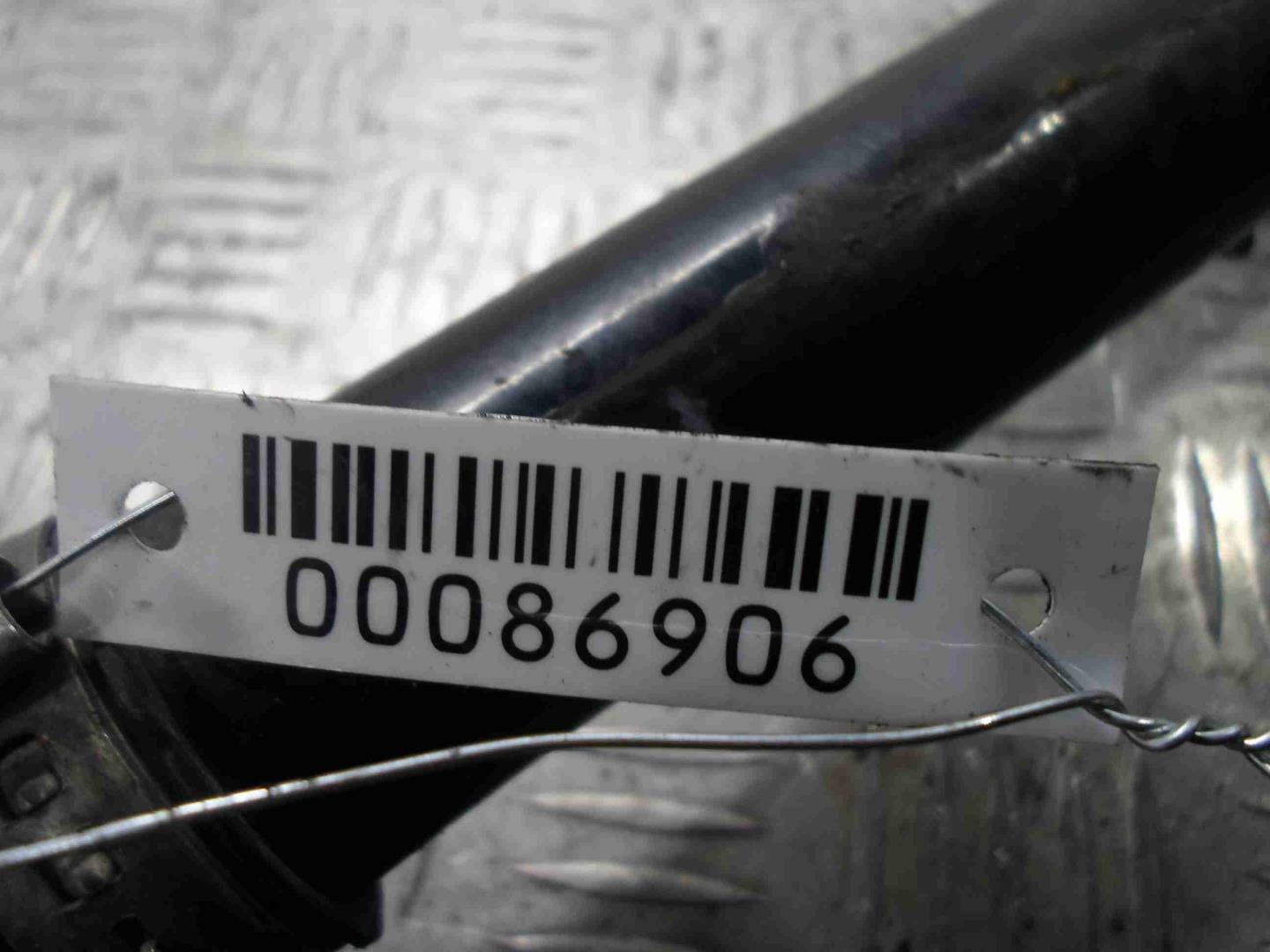 Полуось задняя левая