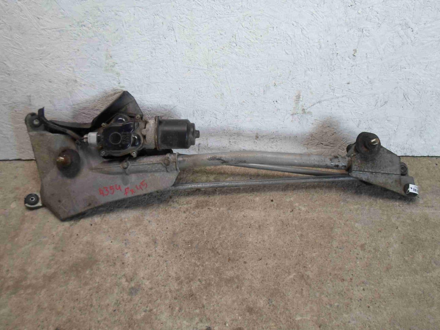 Трапеция стеклоочистителей