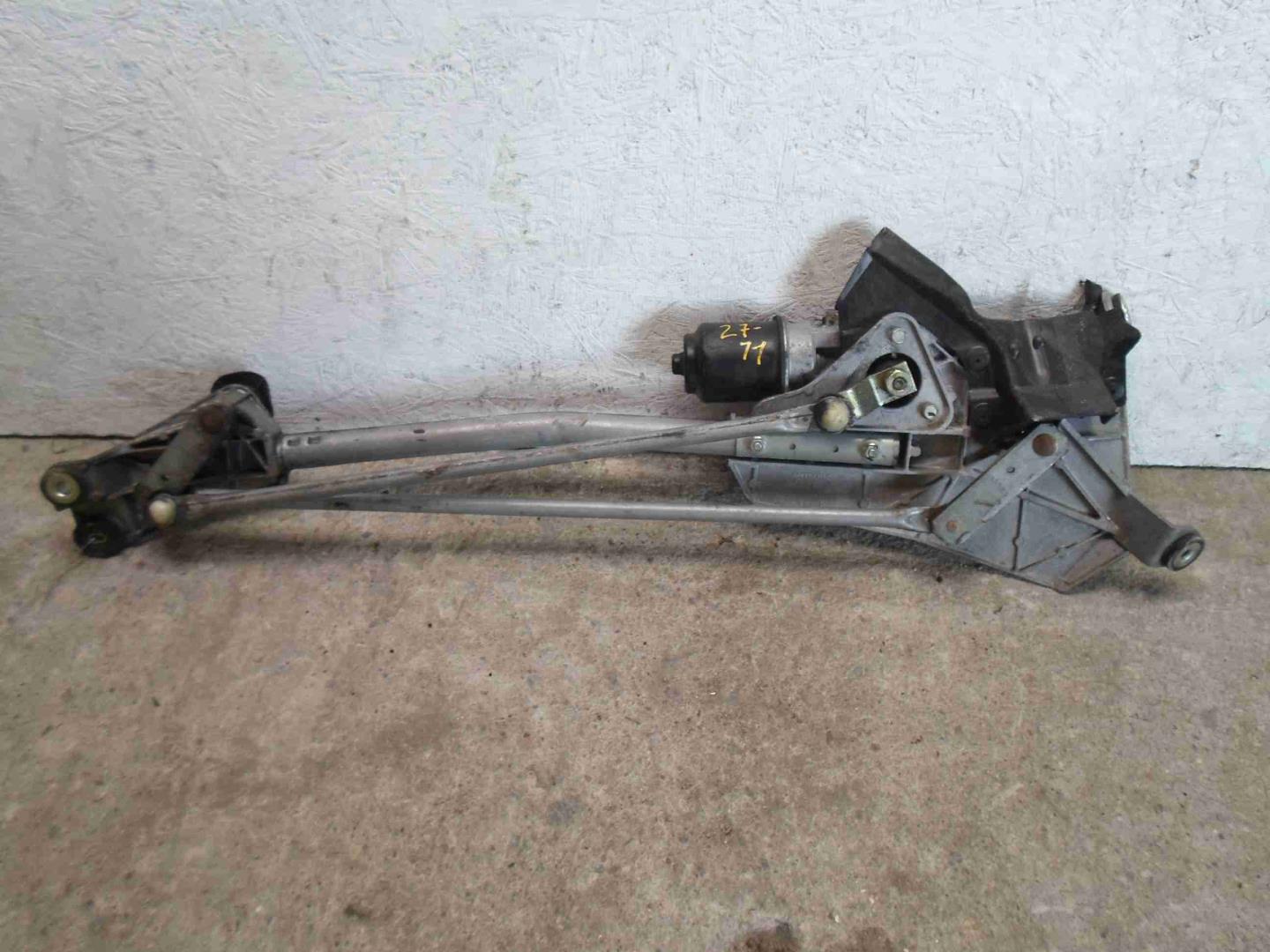 Трапеция стеклоочистителей