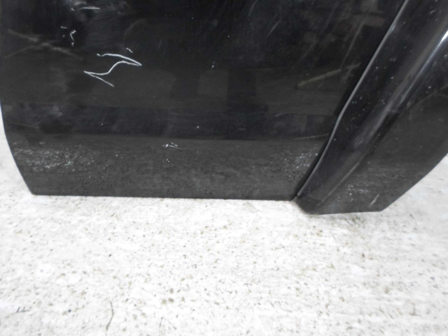 Дверь задняя левая