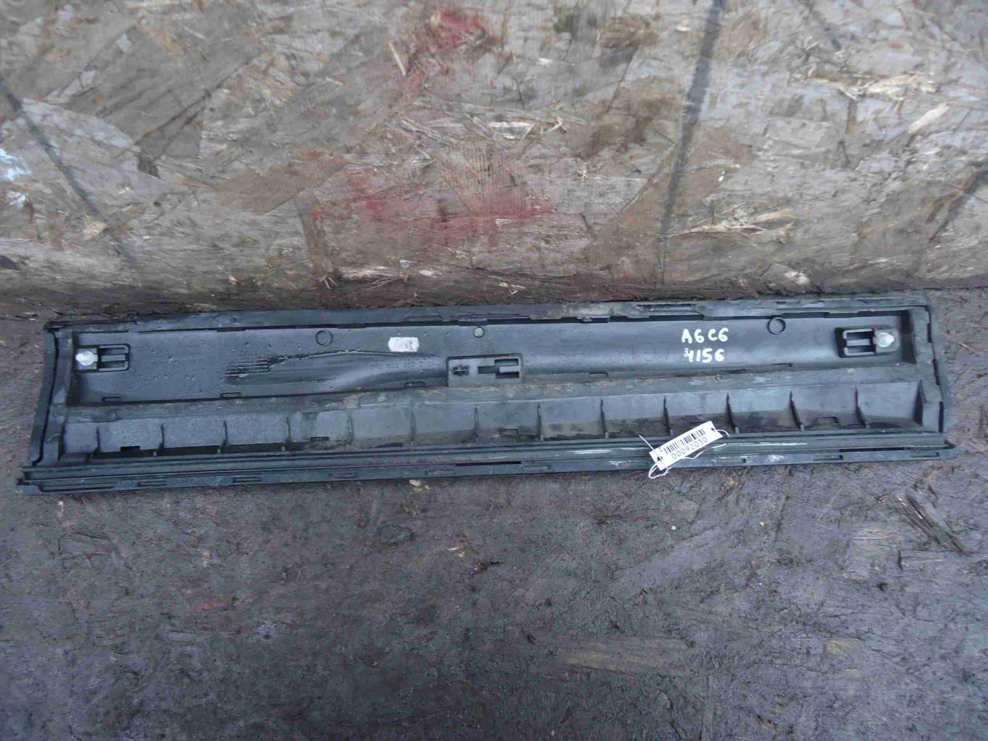 Накладка (кузов наружные)