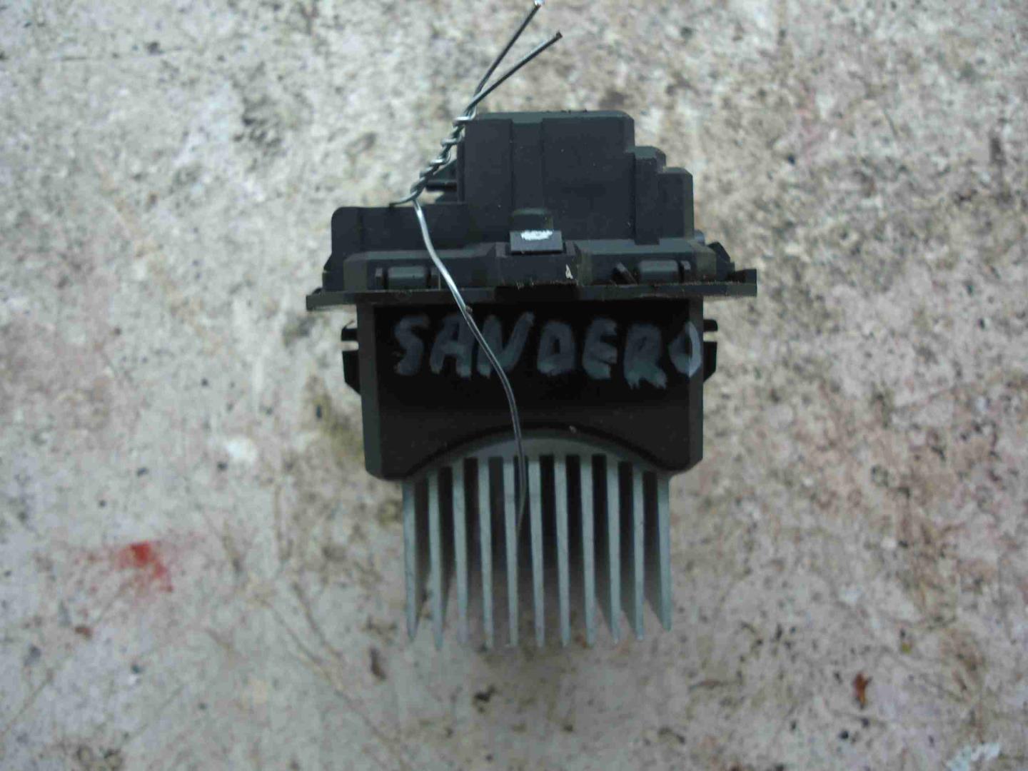 Резистор отопителя