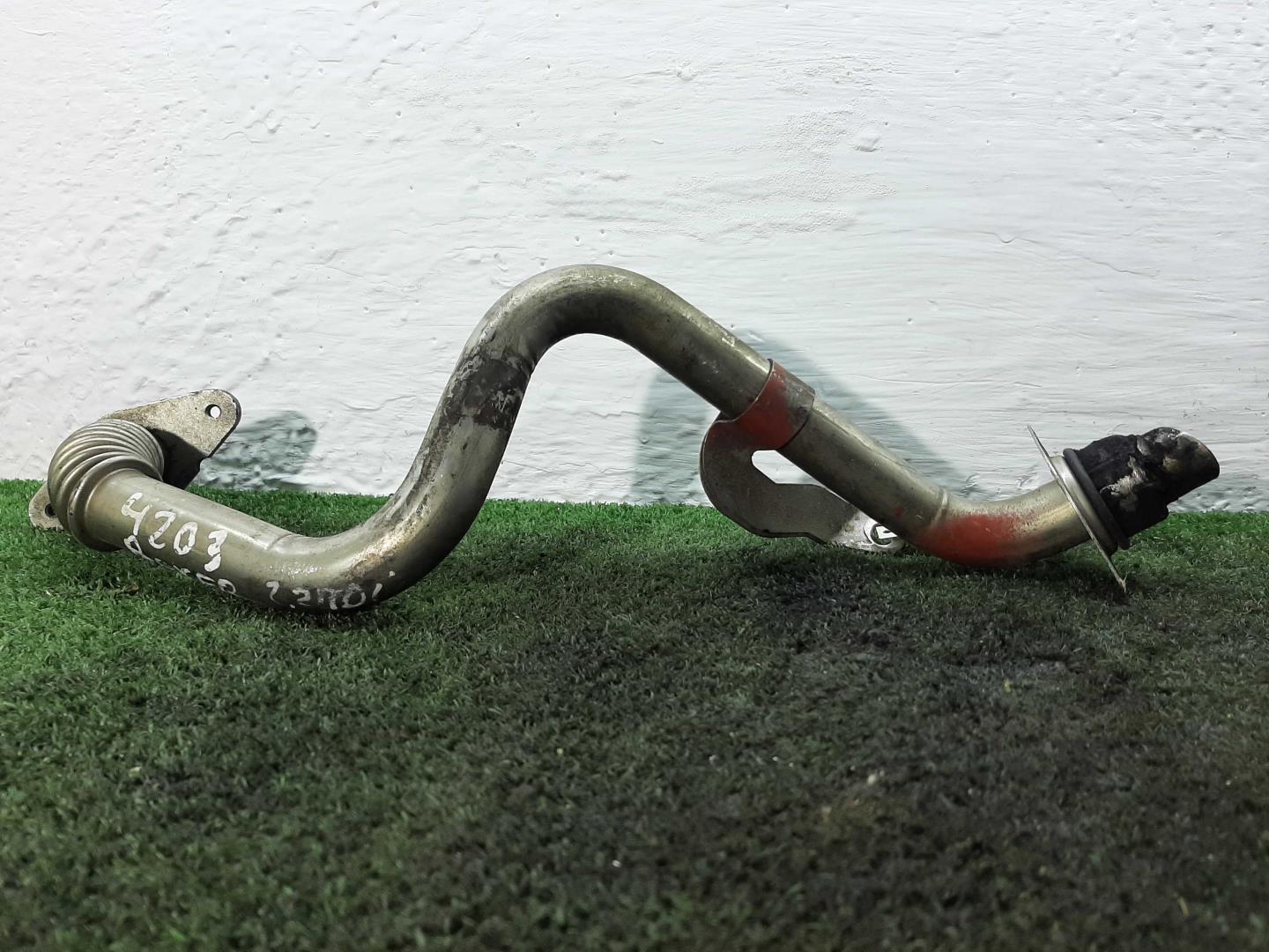 Трубка картерных газов