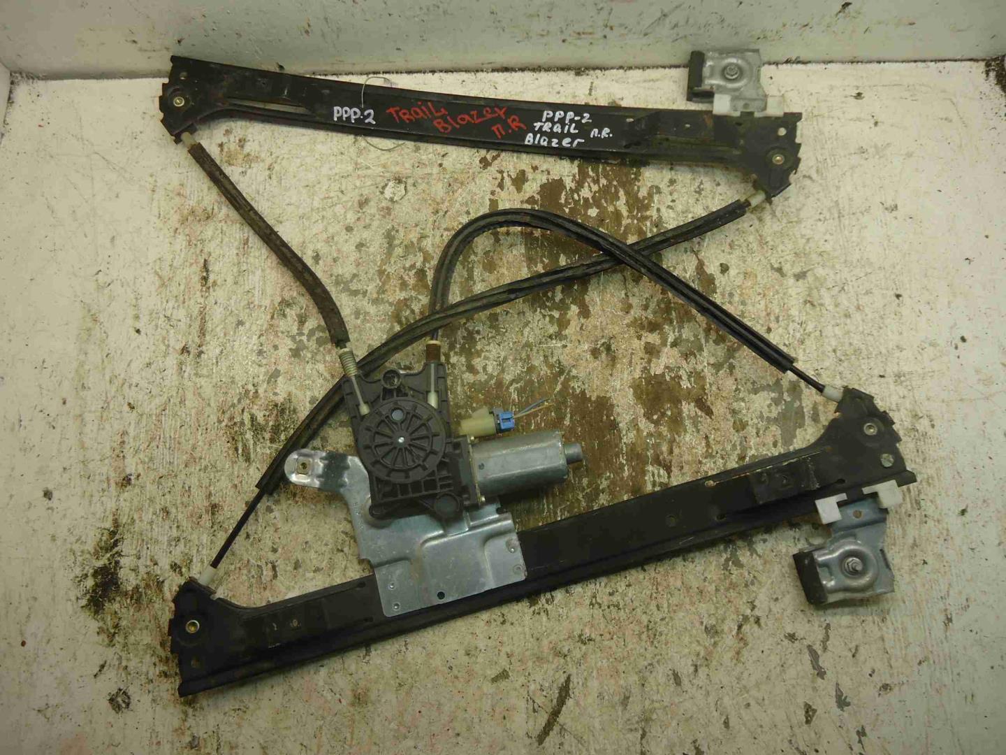 Стеклоподъемник электр. передний правый