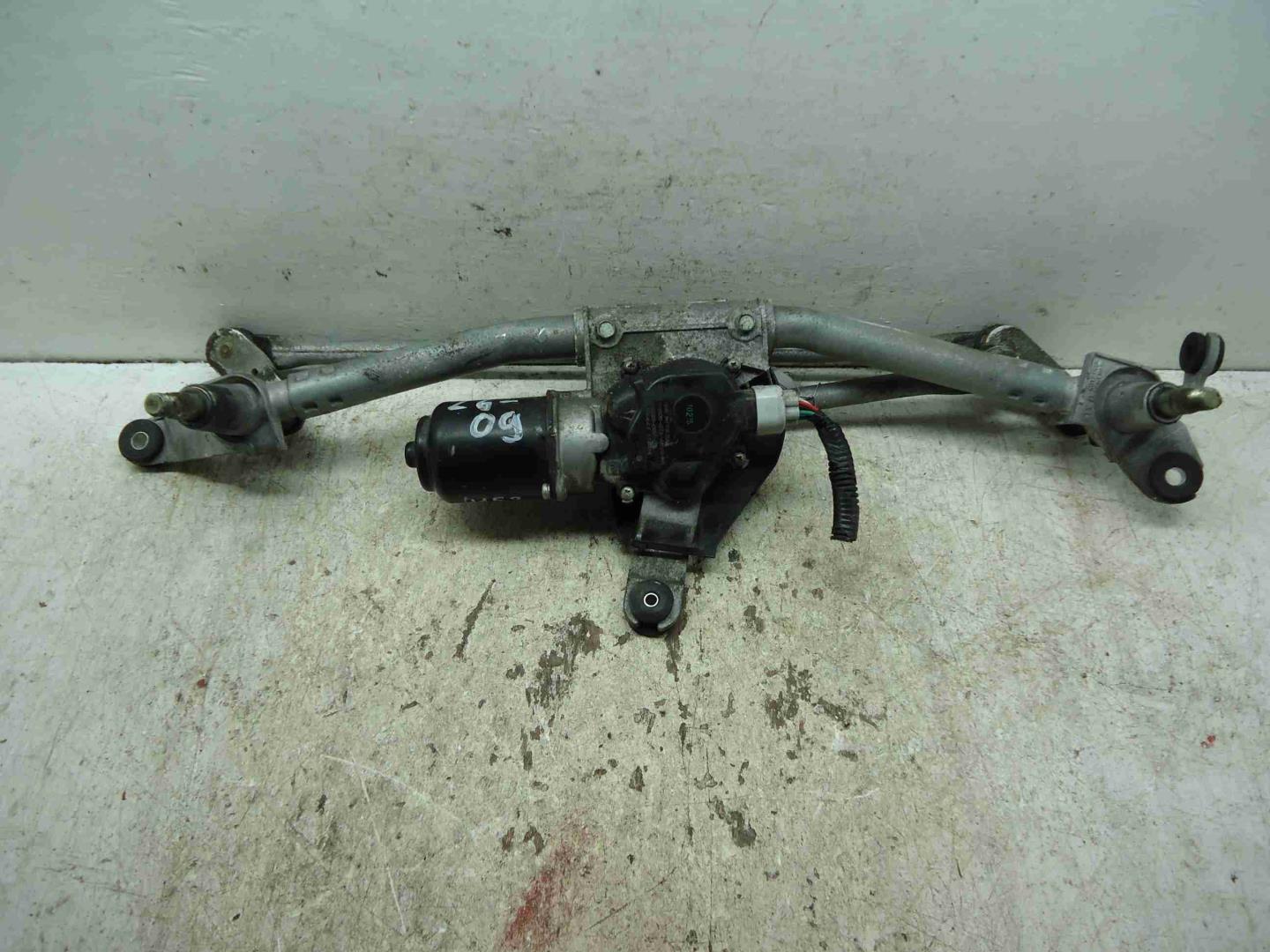 Трапеция стеклоочистителей