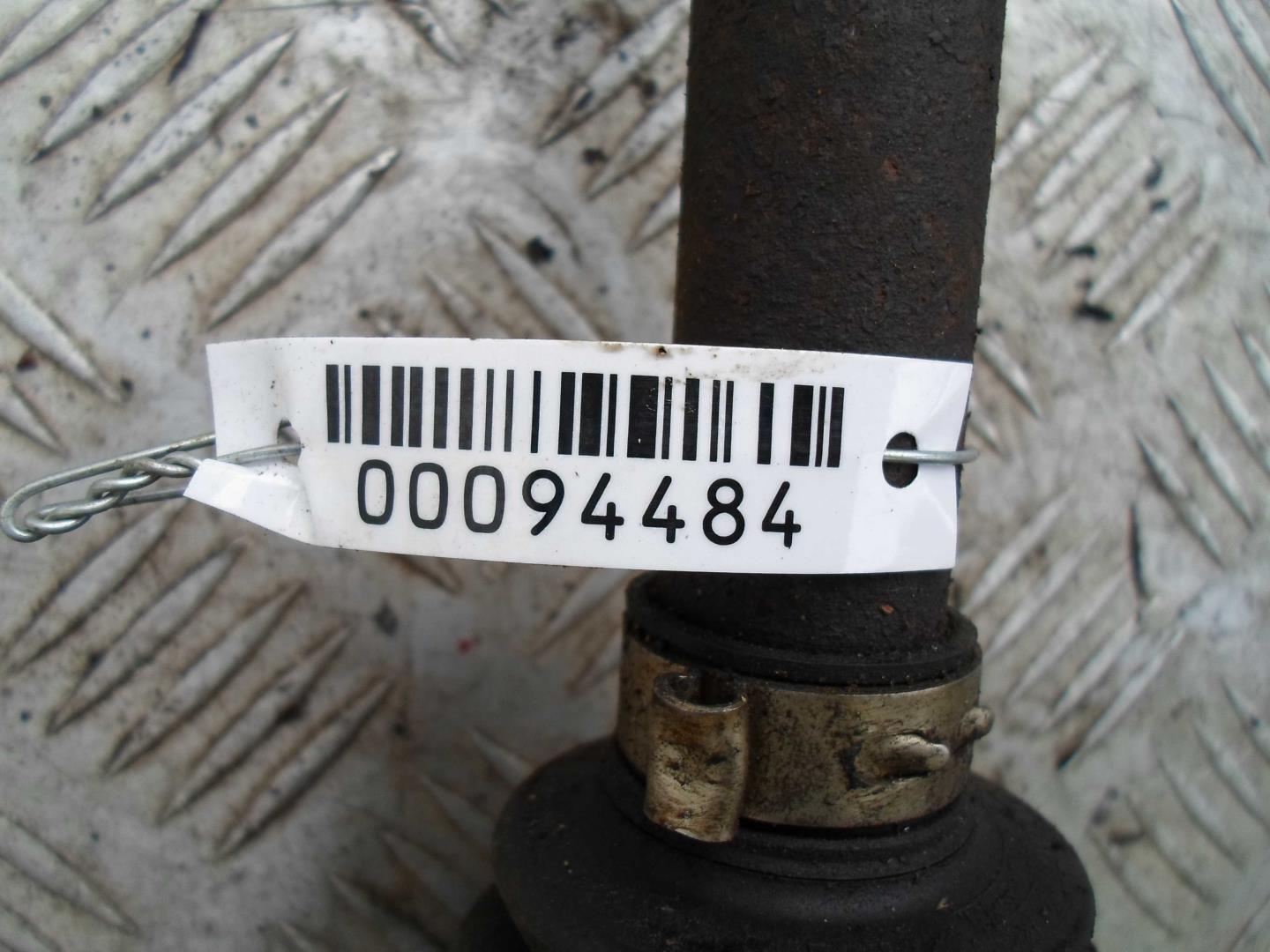 Полуось передняя левая