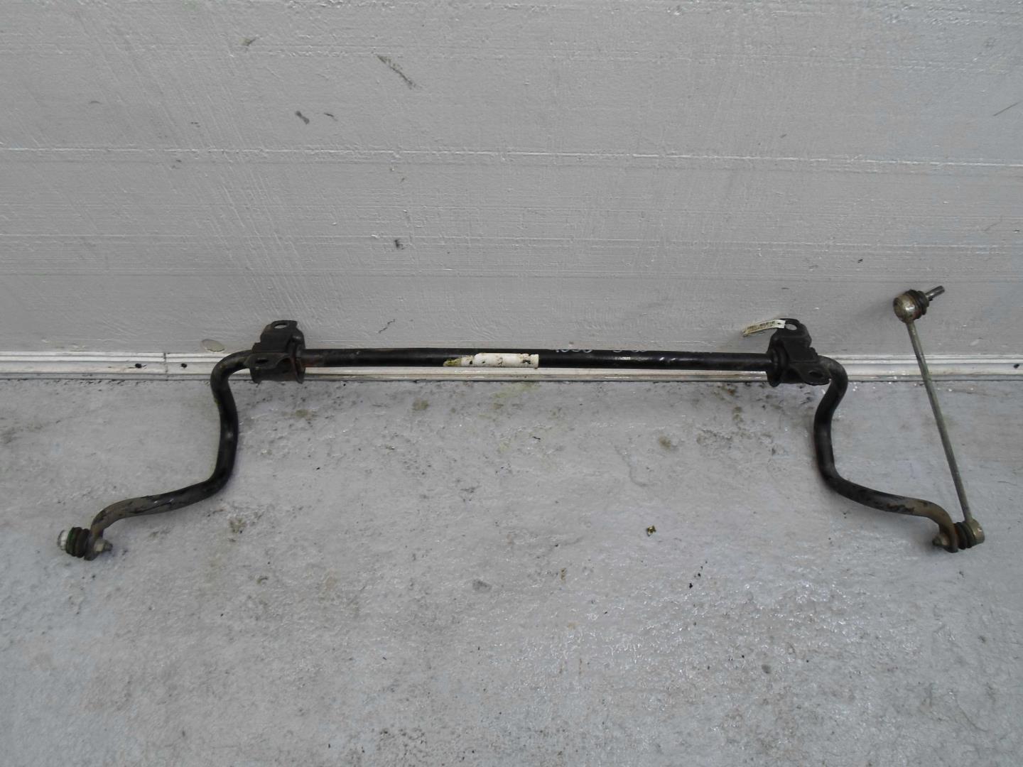 Стабилизатор передний