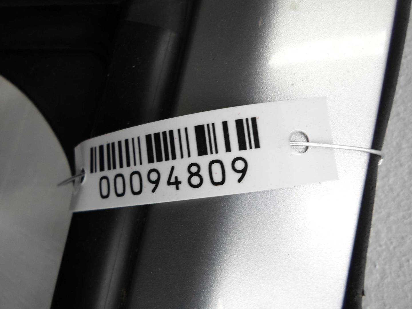 Петля двери передней