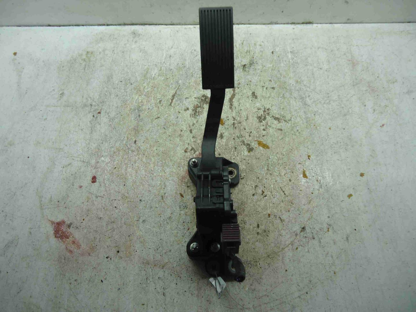 Педаль газа