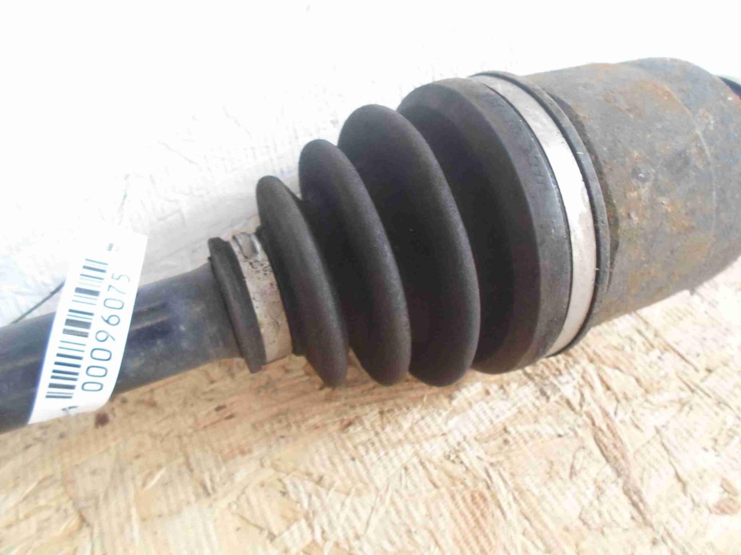 Полуось задняя правая