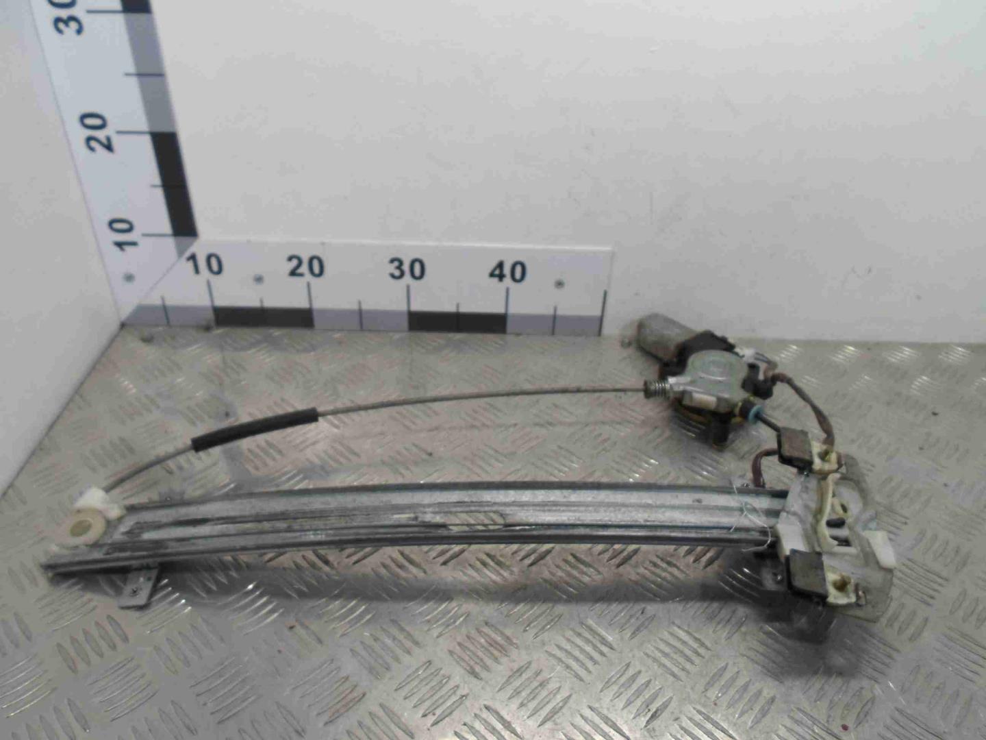 Стеклоподъемник электр. передний правый