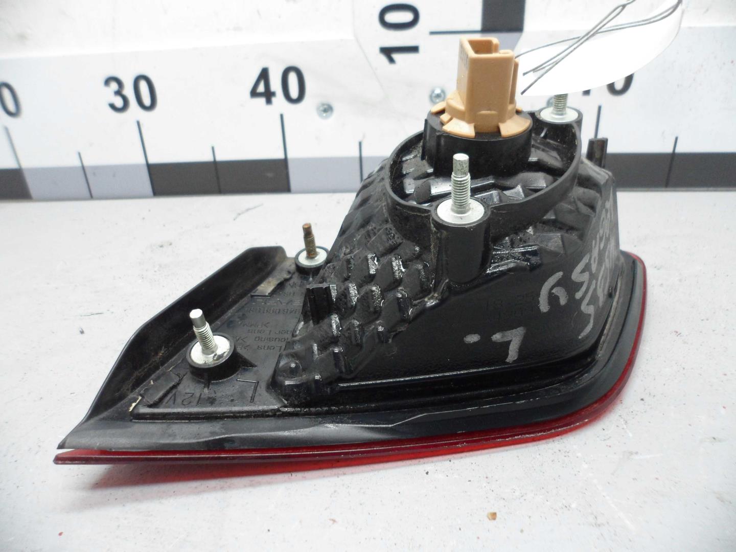 Фонарь задний внутренний левый