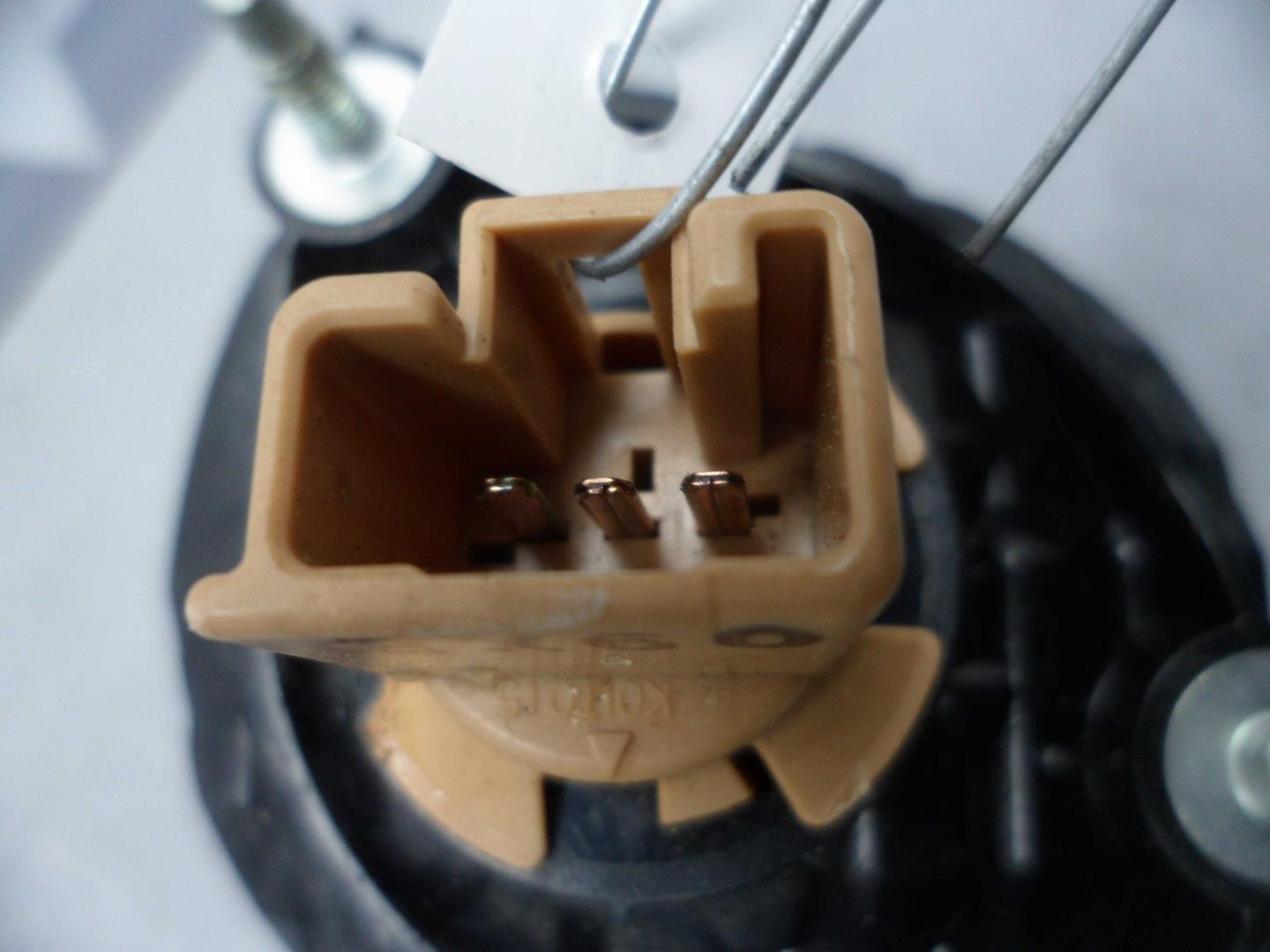 Фонарь задний внутренний левый