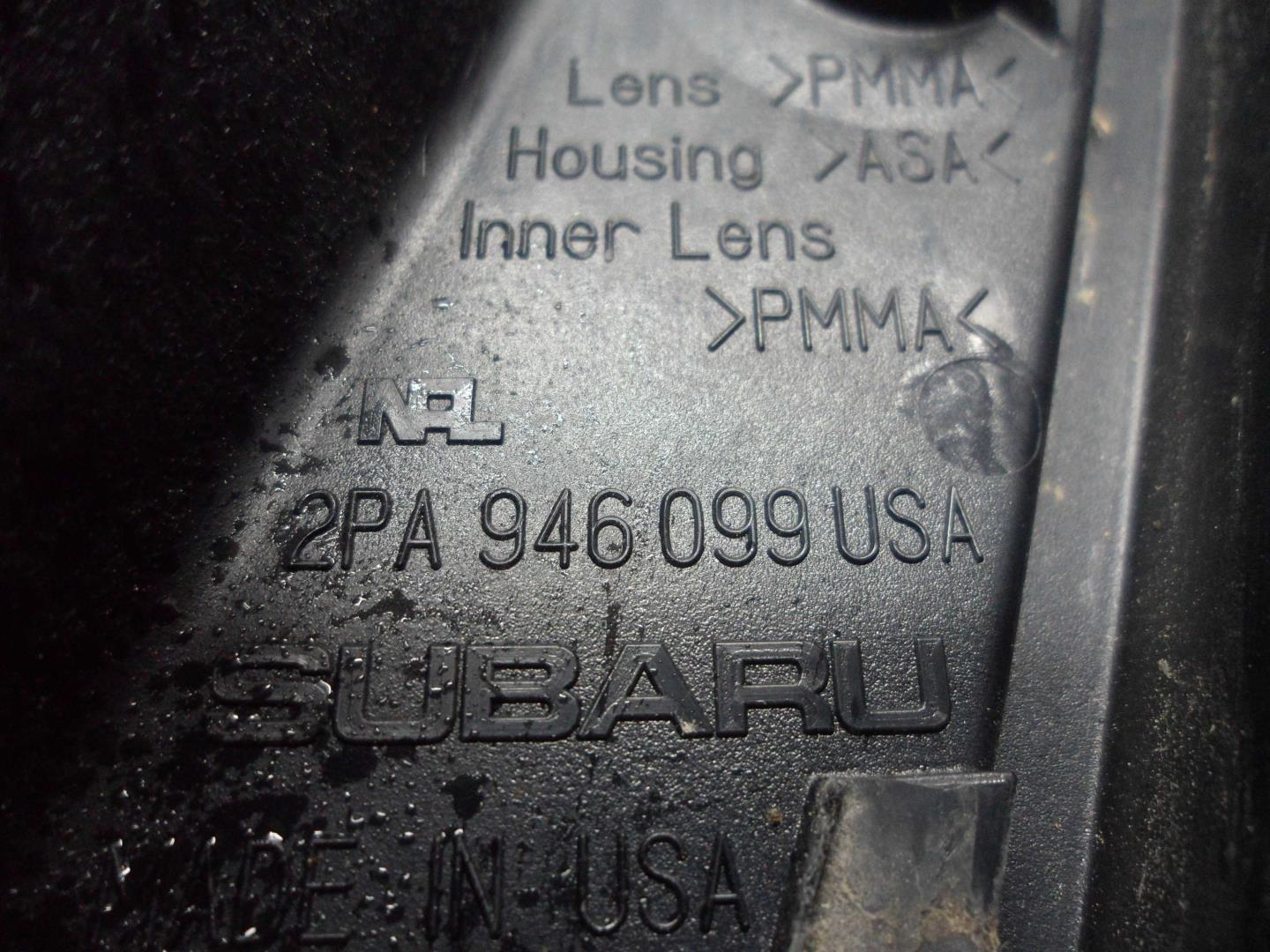 Фонарь задний внутренний левый