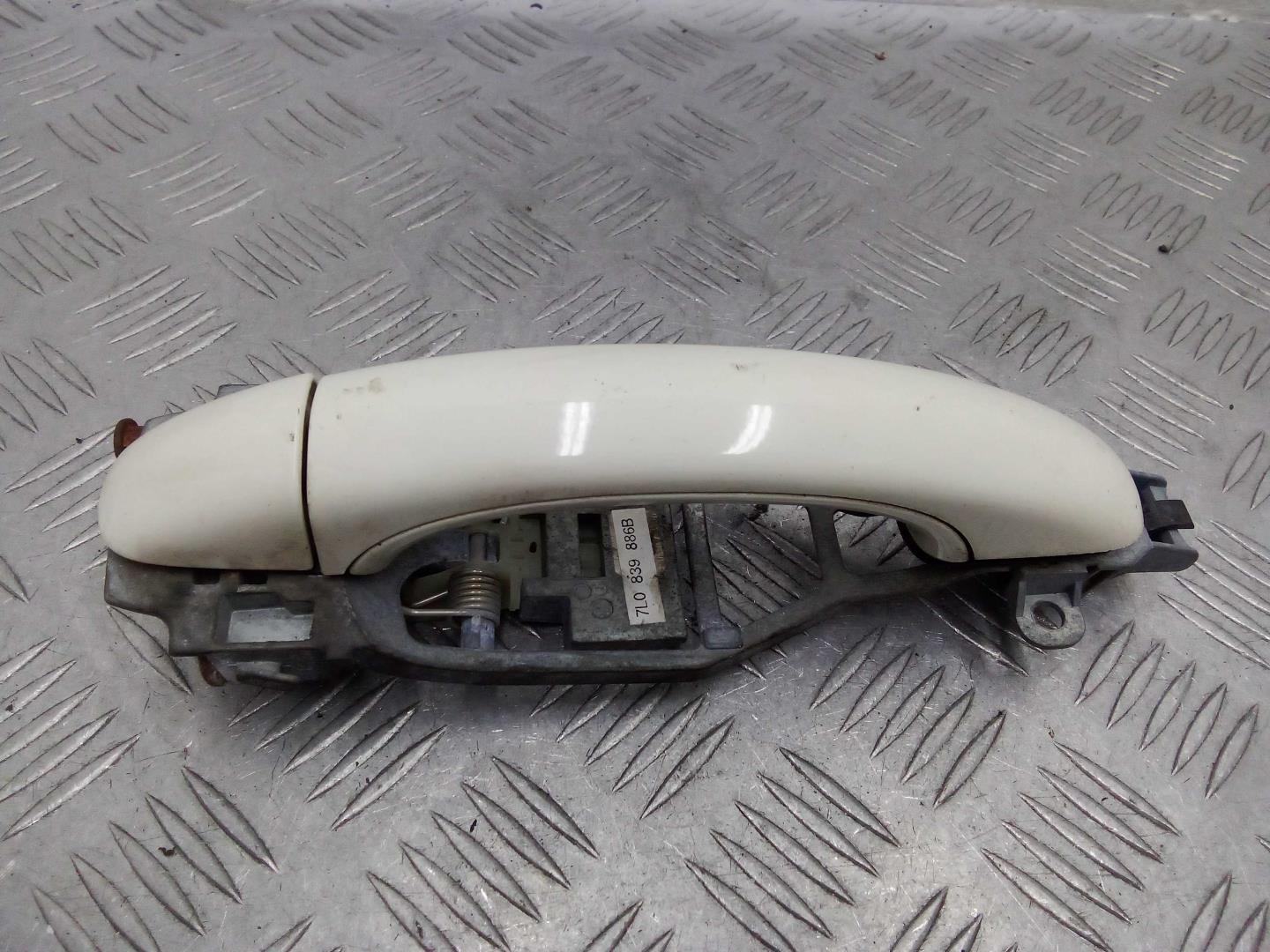 Ручка двери задней наружная правая