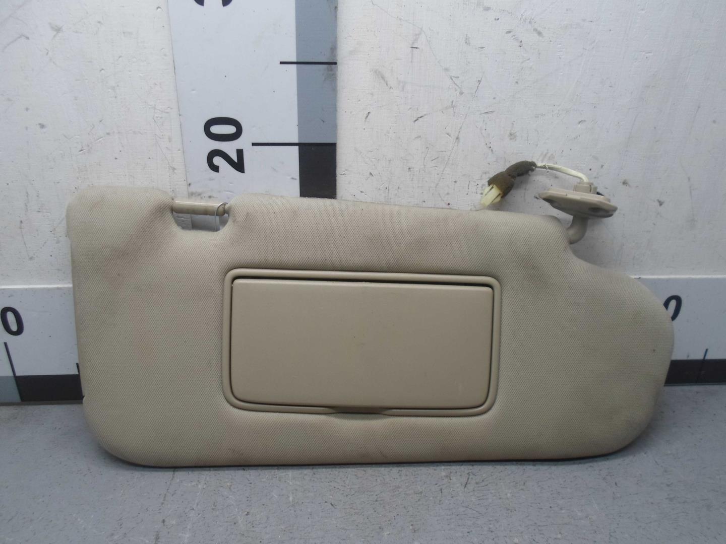 Козырек солнцезащитный