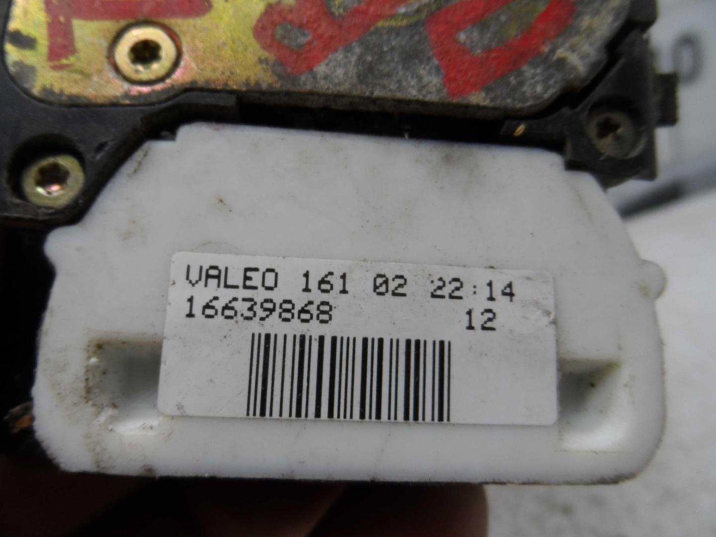 Замок двери передней правой